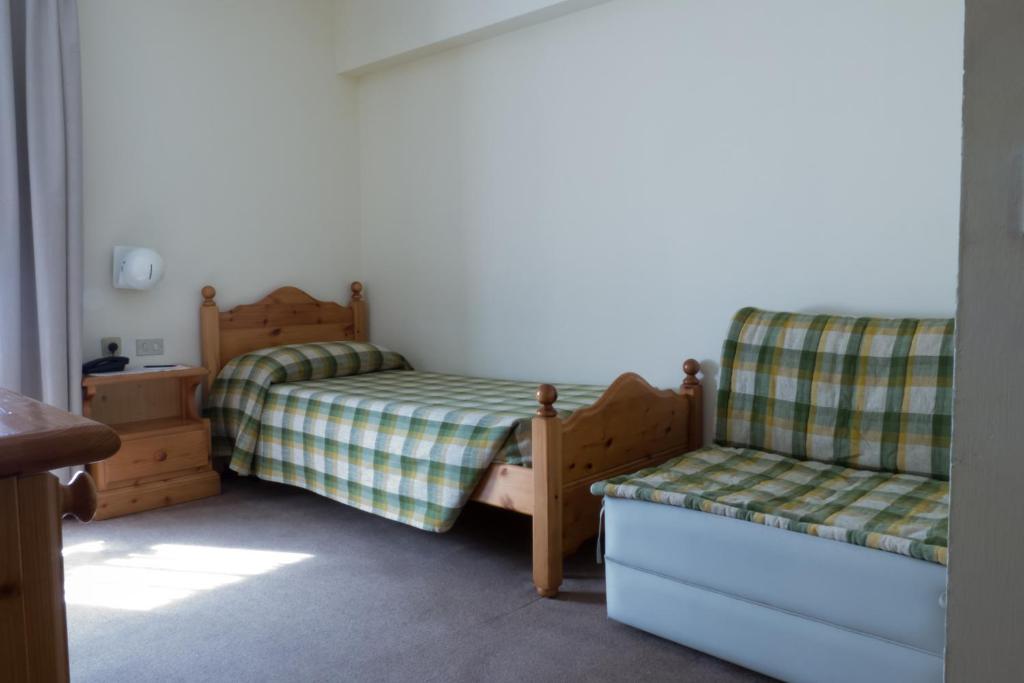 Hotel Valdotain Villeneuve Habitación foto